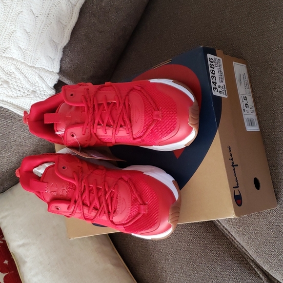 Champion Hyper C Pilot Scarlett red shoes - Picture 2 of 12